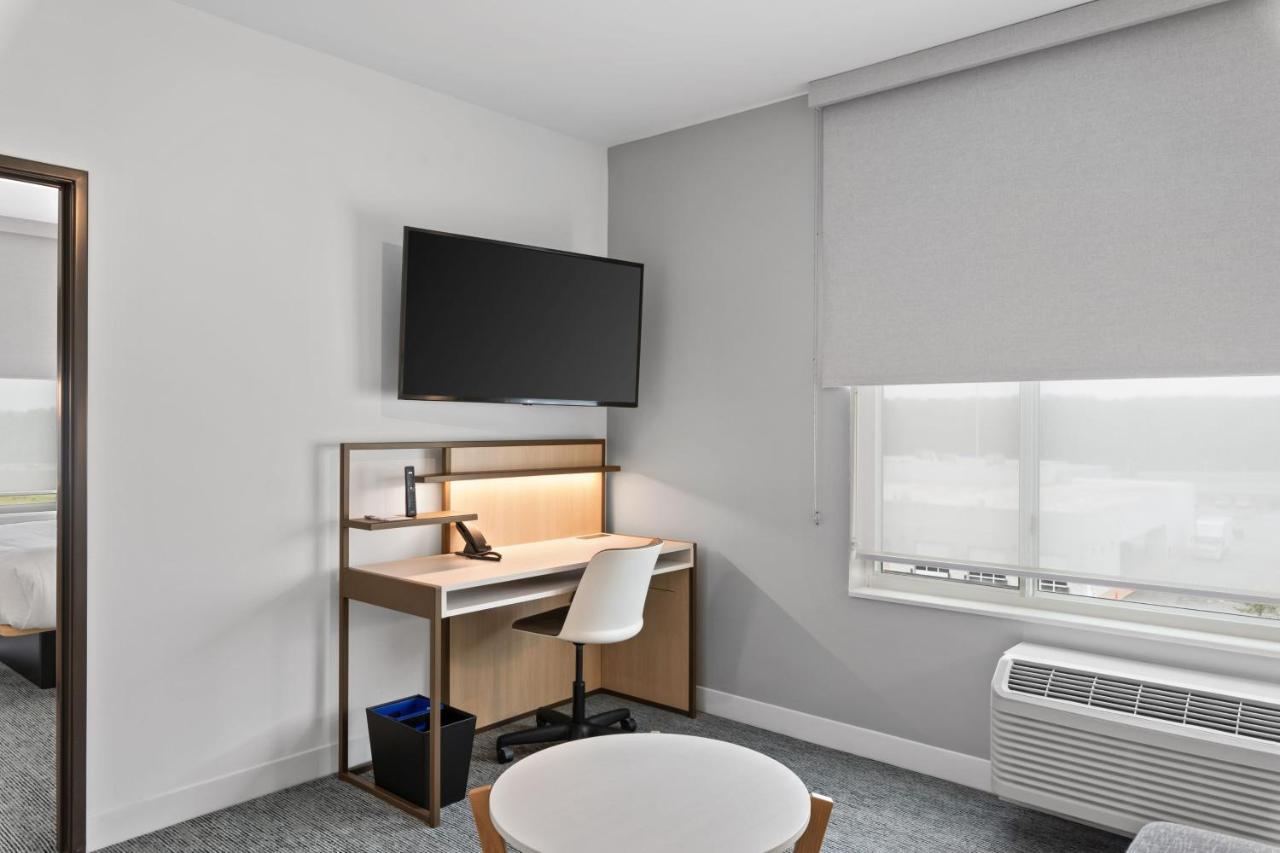 Towneplace Suites By Marriott White Hall Buitenkant foto