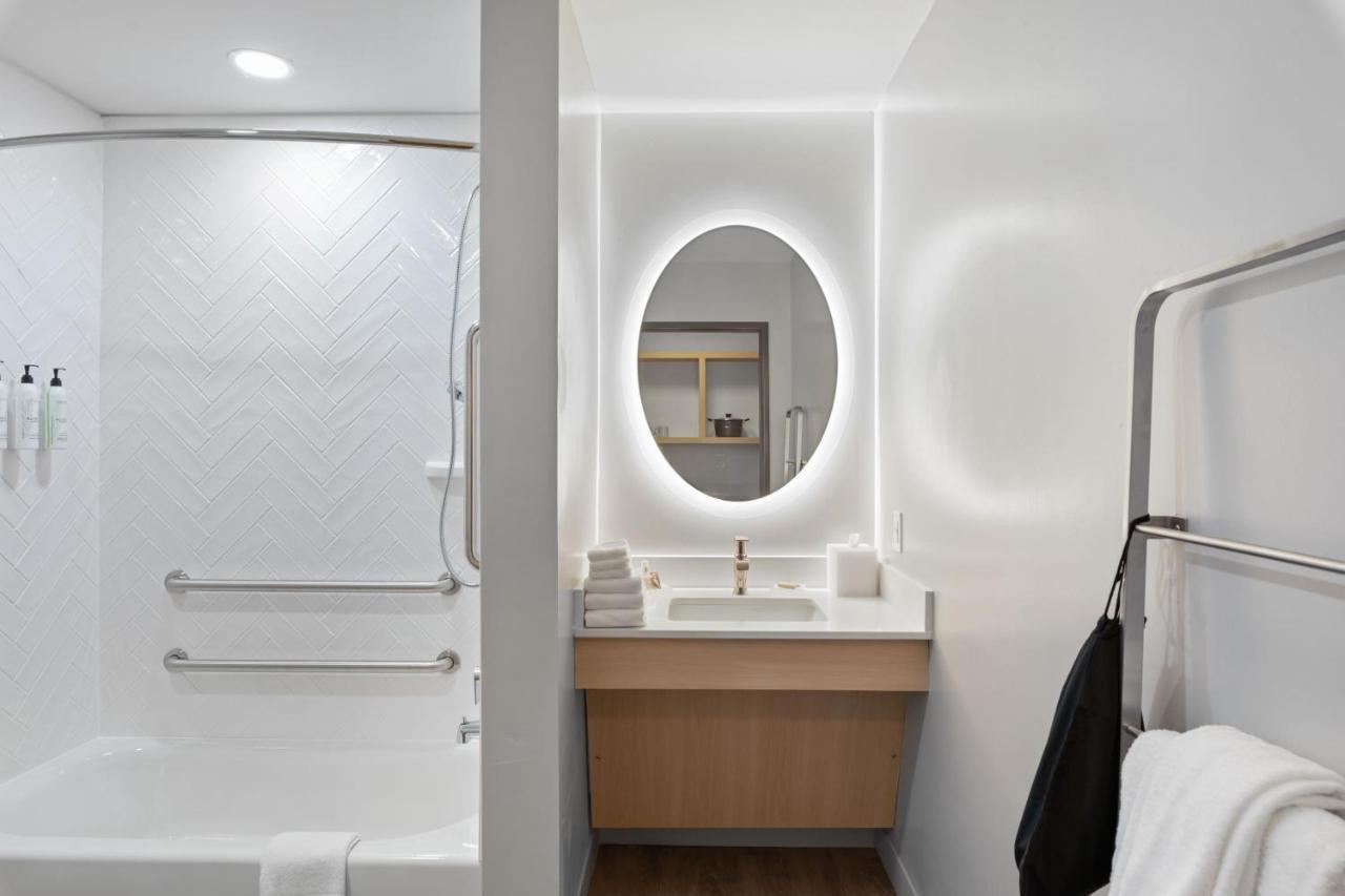 Towneplace Suites By Marriott White Hall Buitenkant foto