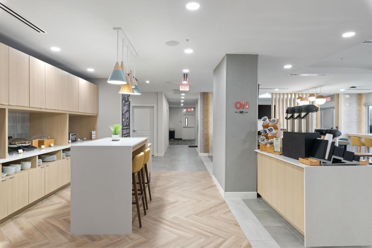 Towneplace Suites By Marriott White Hall Buitenkant foto