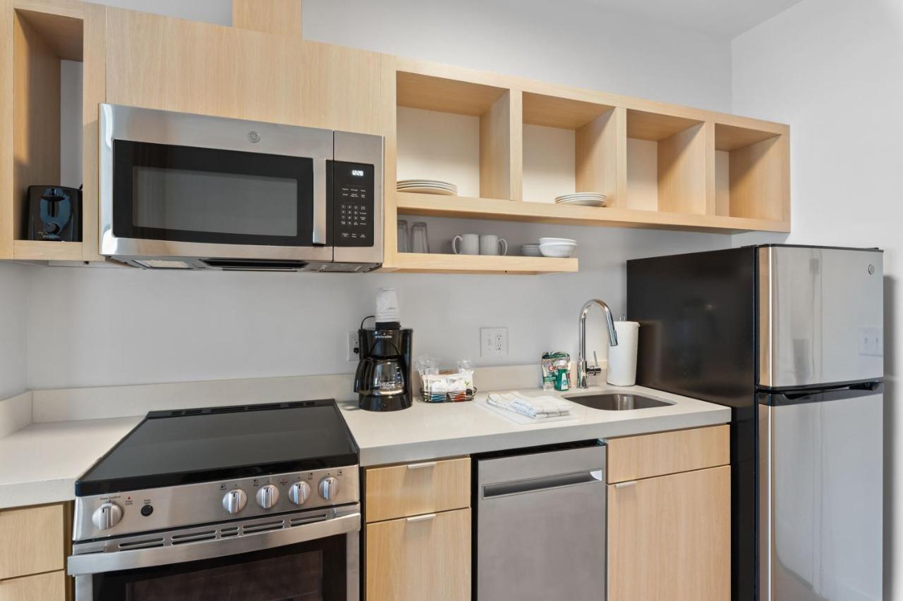 Towneplace Suites By Marriott White Hall Buitenkant foto