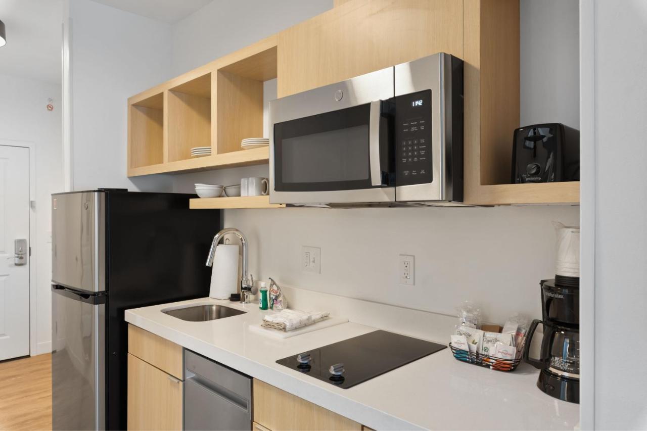 Towneplace Suites By Marriott White Hall Buitenkant foto
