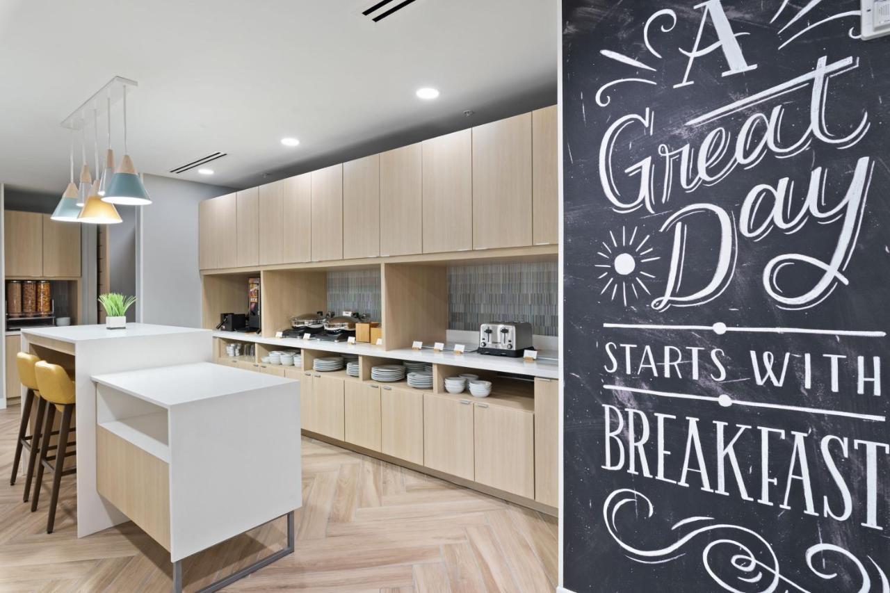 Towneplace Suites By Marriott White Hall Buitenkant foto