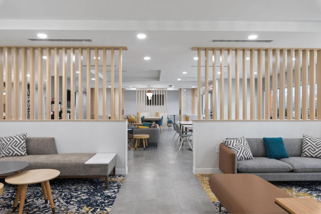 Towneplace Suites By Marriott White Hall Buitenkant foto